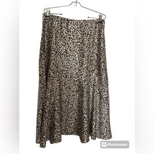 Chicos fully lined leopard print aline skirt. Size 1.
